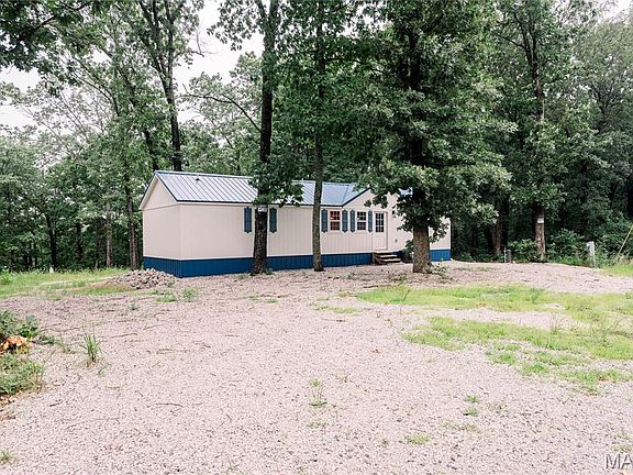 2nd image of 6 Woodland Lakes Sta #15