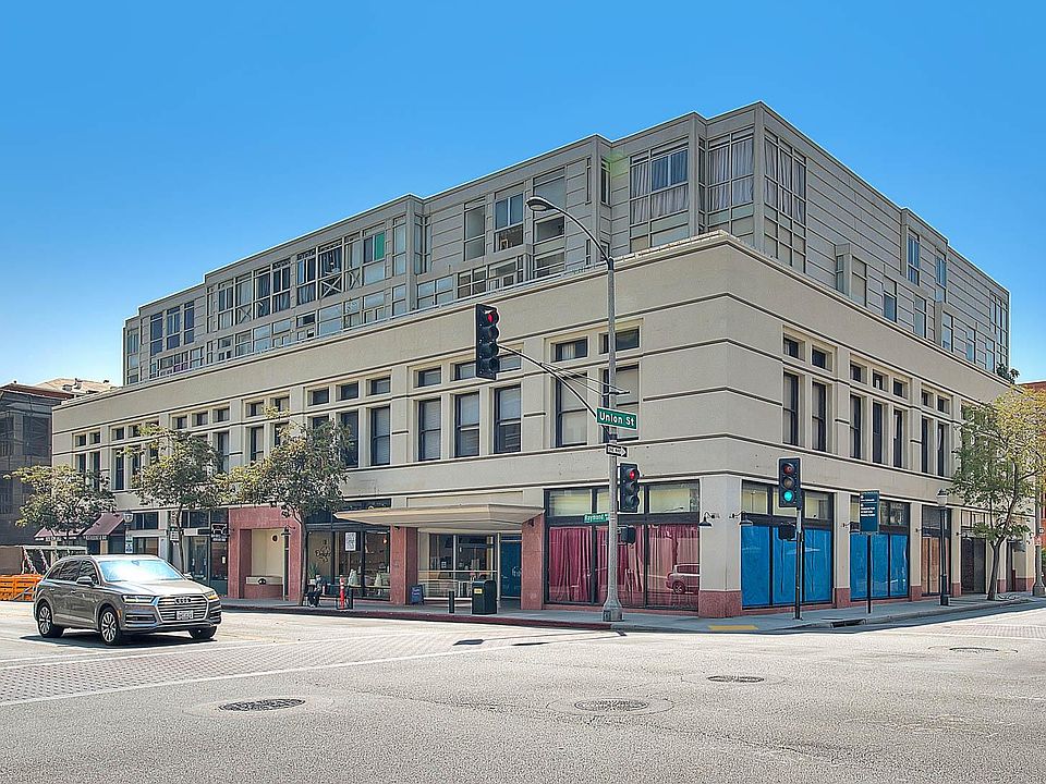 1st image of 35 N Raymond Ave #4101