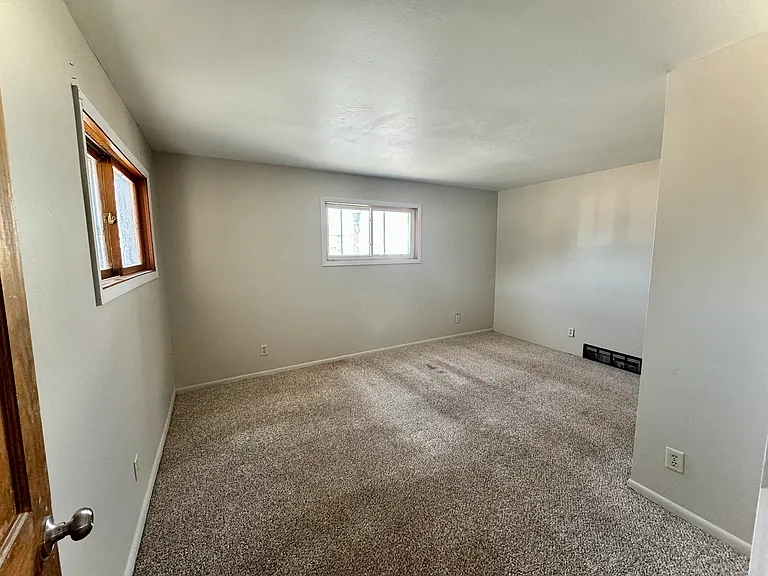 307 N 7th St — Photo 5