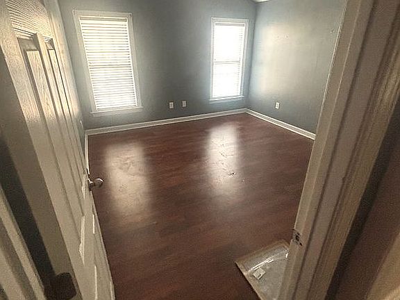 4th image of 3705 Tifgreen Dr