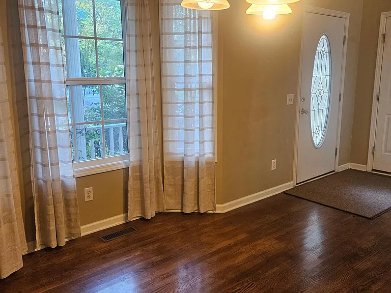 1309 Fisk Rd — Photo 6
