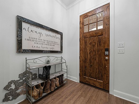 3rd image of 19339 Cedarpark Pl