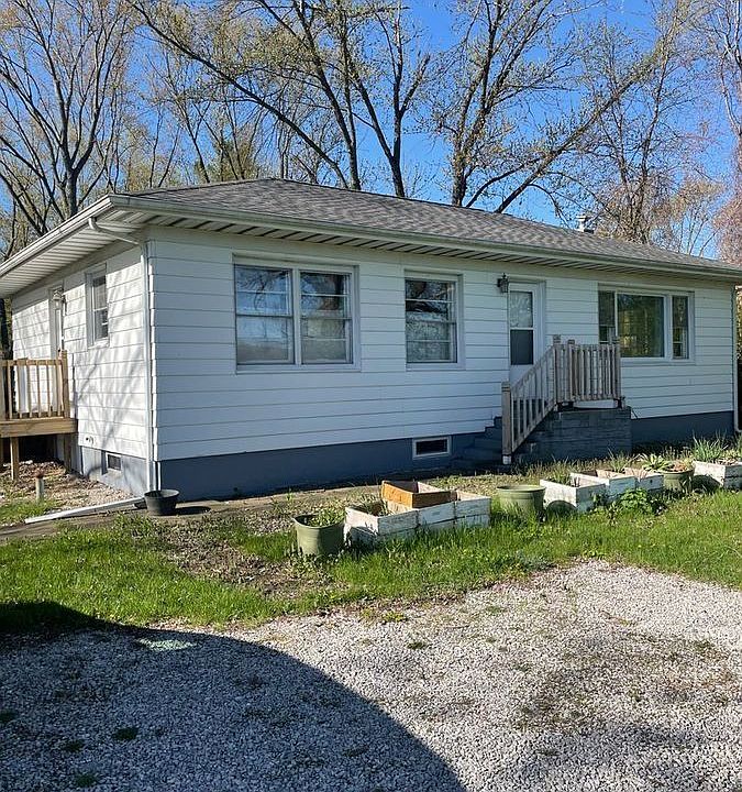1st image of 2340 E Napier Ave