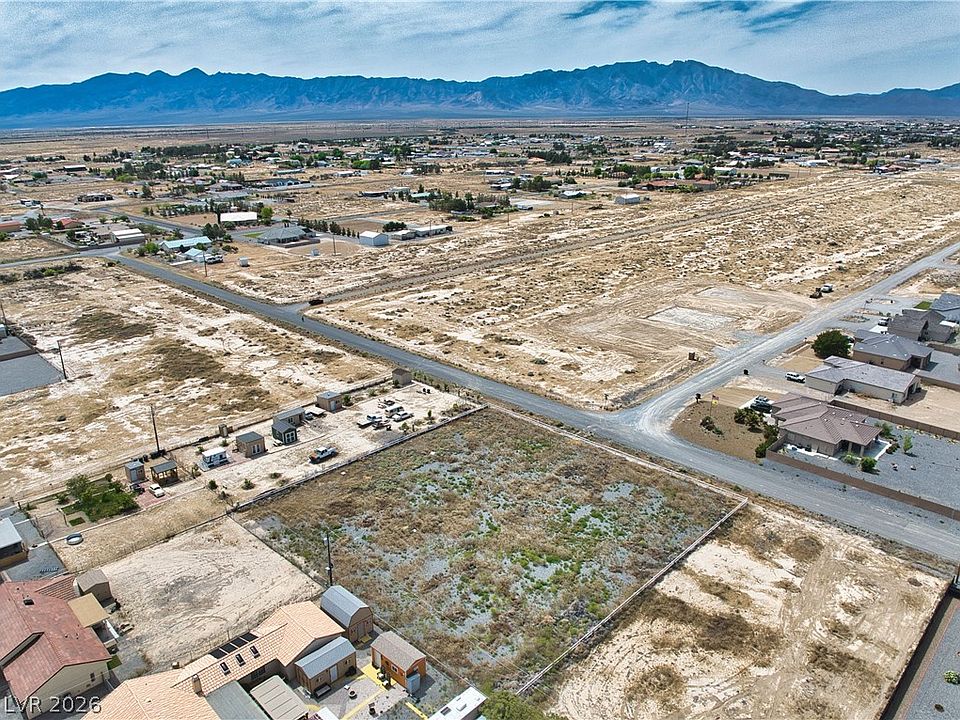 2nd image of 3081 S Mariposa Ave
