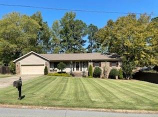 605 Ruth Dr, Bryant, AR 72022