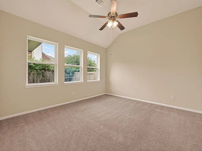 6126 Prince Place Dr — Photo 33