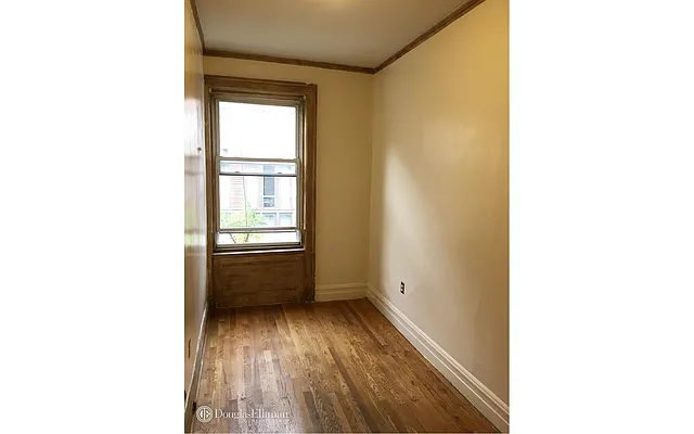 Rented by Douglas Elliman | media 8