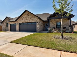 2216 Paraiso Way, Edmond, OK 73034
