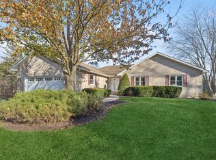 40651 N Black Oak Ave, Antioch, IL 60002