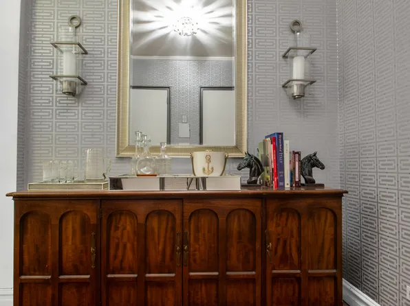 222 East 35th Street image 12 of 14