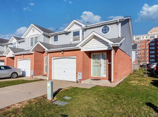 319 King Peterson Rd, Buffalo, NY 14204