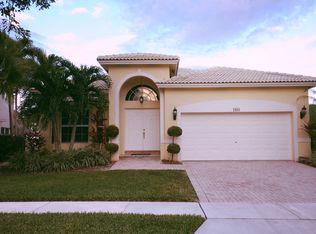1905 NW 169th Ave, Pembroke Pines, FL 33028