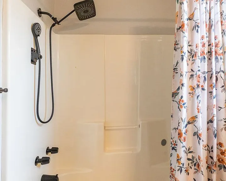 3818 Wake Forest Ln — Photo 32