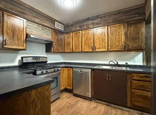 1033 Park St #B, Stevens Pt, WI 54481