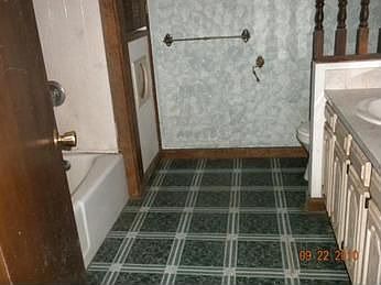 4th image of 7981 Corinth Ct