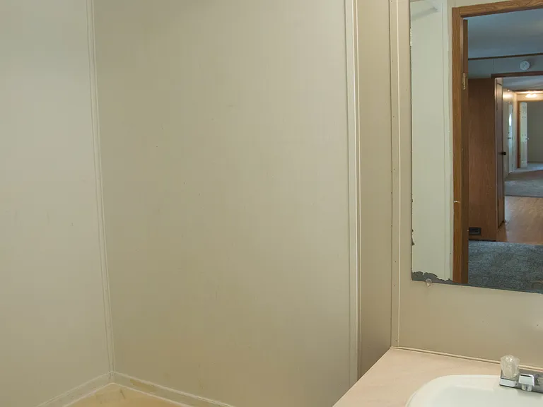 1035 Hickory St — Photo 7