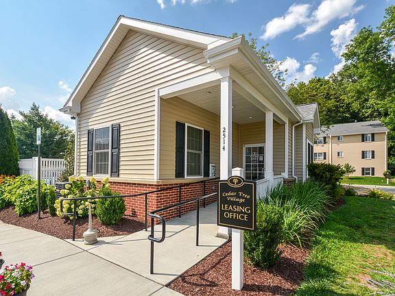 Leasing Office