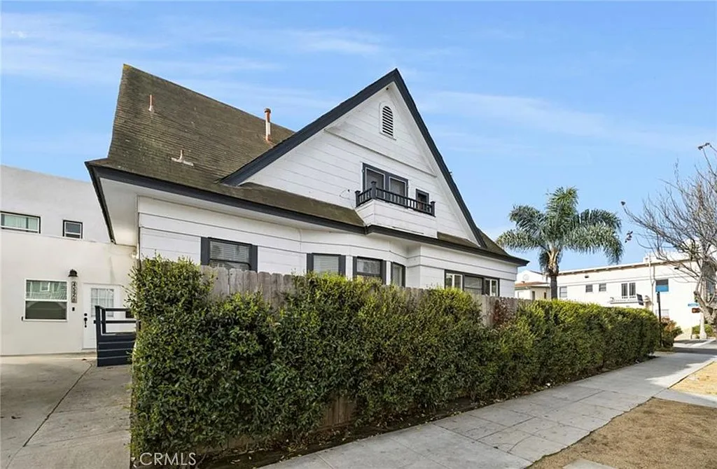 1 bed, 750 sqft, $2,500 — Photo 2
