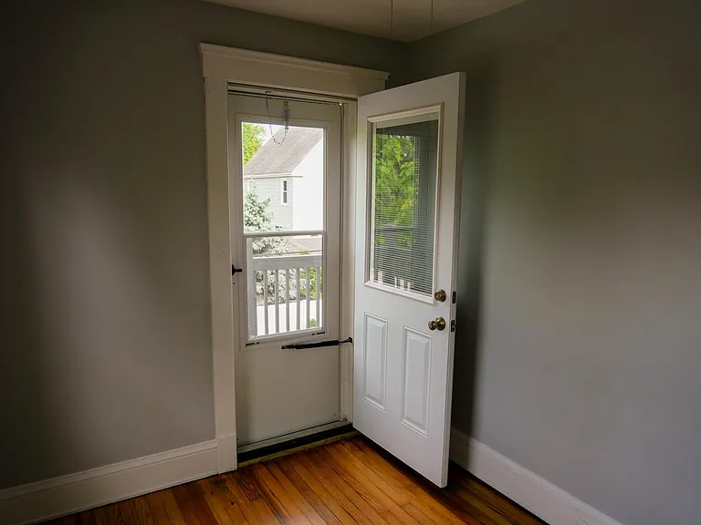 1193 Hall Ave — Photo 23