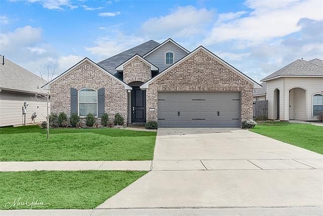 4023 False River Dr, Bossier City, LA 71111 | Zillow