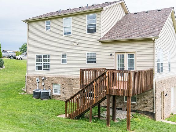5th image of 310 General Smith Dr