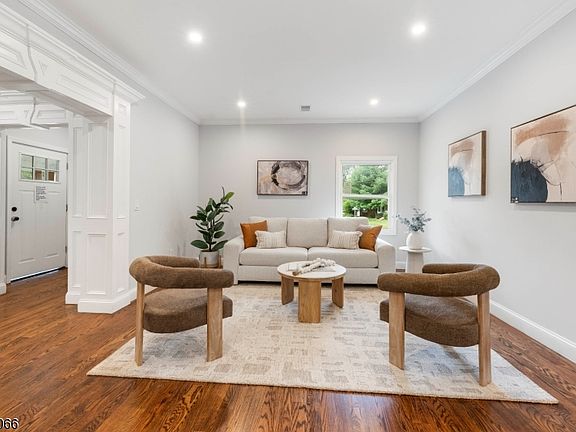 5th image of 231 Highland Ave