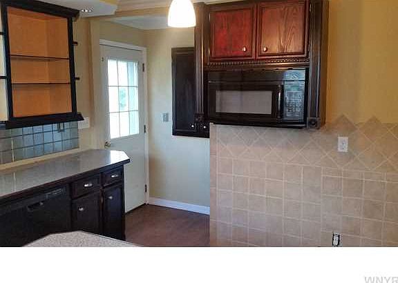 4th image of 131 Gardenvale Dr