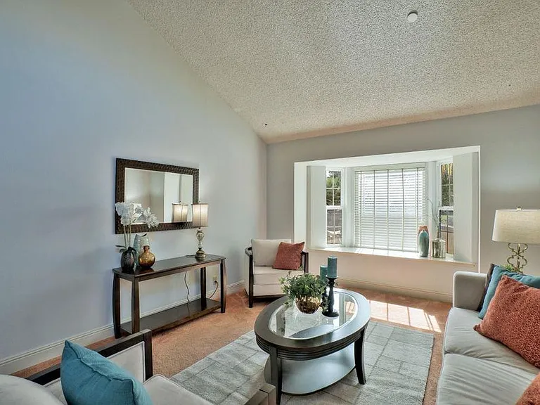 32703 Dinuba Ct — Photo 3