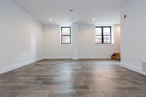 Rented by Nooklyn NYC LLC | media 135