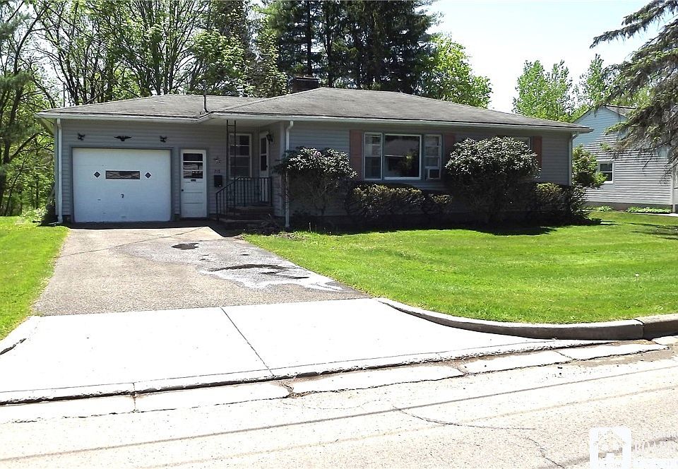 1st image of 216 E Virginia Blvd