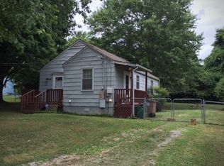 1007 Henrietta Dr, Knoxville, TN 37912