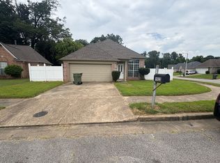 1933 Garden Leaf Dr, Memphis, TN 38134