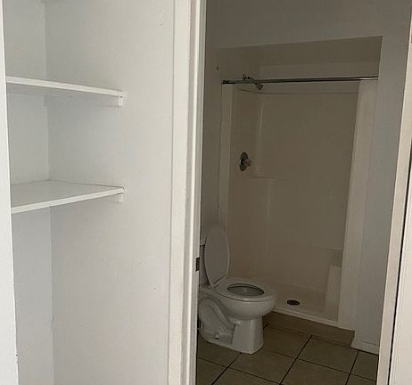 3rd image of 503-523 N Lanier Ave #519