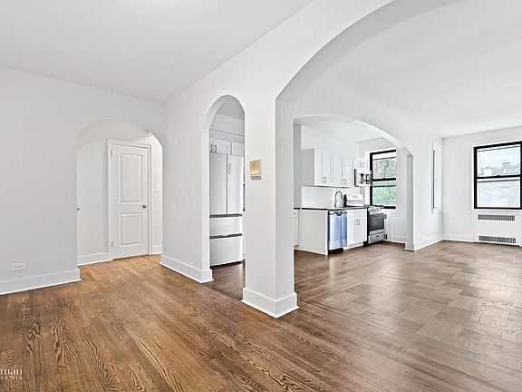 2nd image of 32 Clarkson Ave #4L