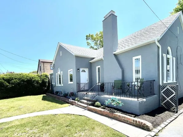 60 Tyrconnell Avenue, Massapequa Park, NY 11762