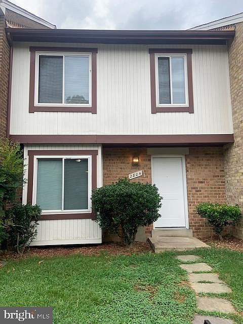 1st image of 2804 Cambridge Dr