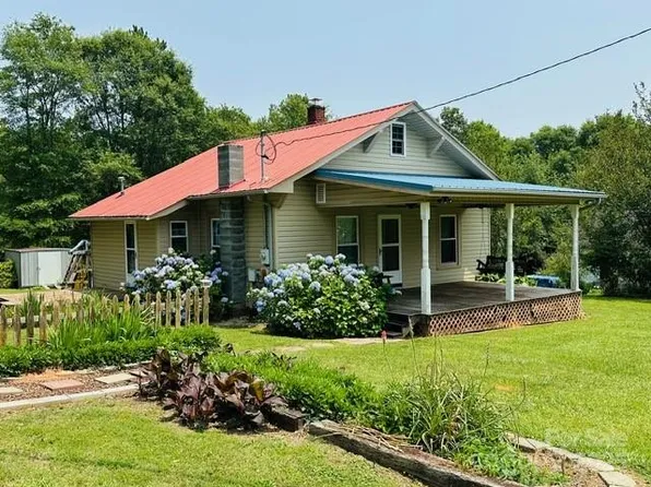 200 Hilltop Dr, Forest City, NC 28114