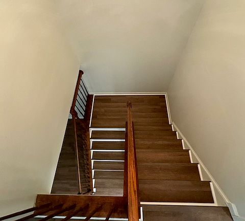 4th image of 2204 Minnear St
