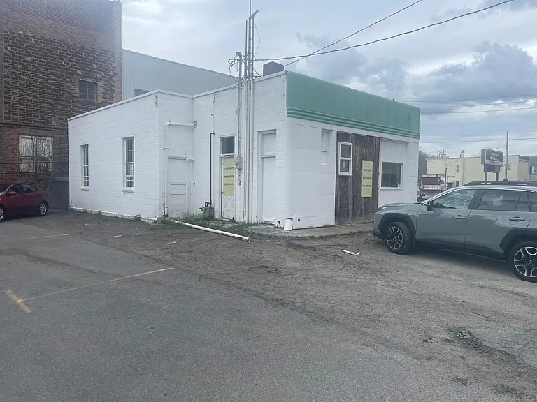 111 Lackawanna Ave #SERVICE STATION — Photo 8