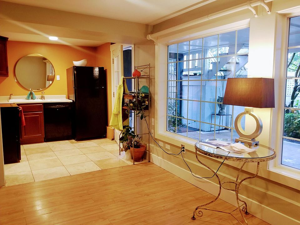 Picture windows gardens