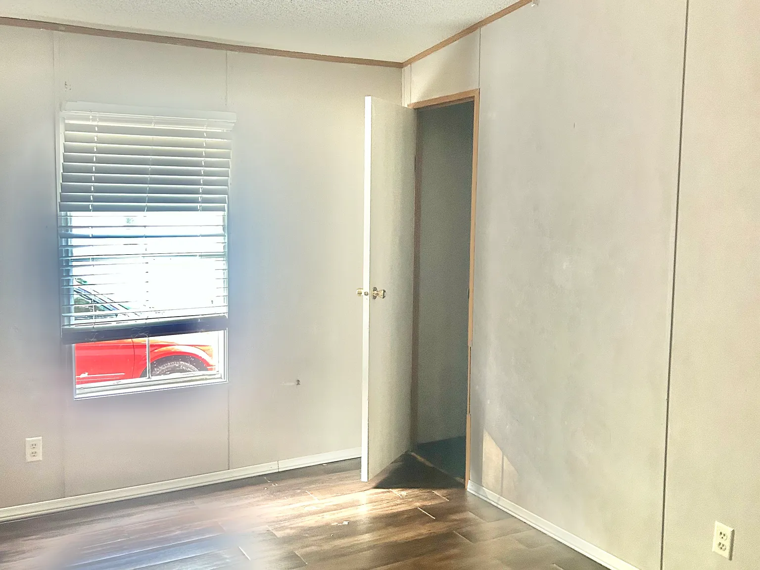 102 Jones St — Photo 3