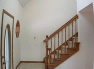 6717 Robb Rd, Fowlerville, MI 48836