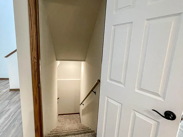 9103 Peregrine Rd — Photo 35