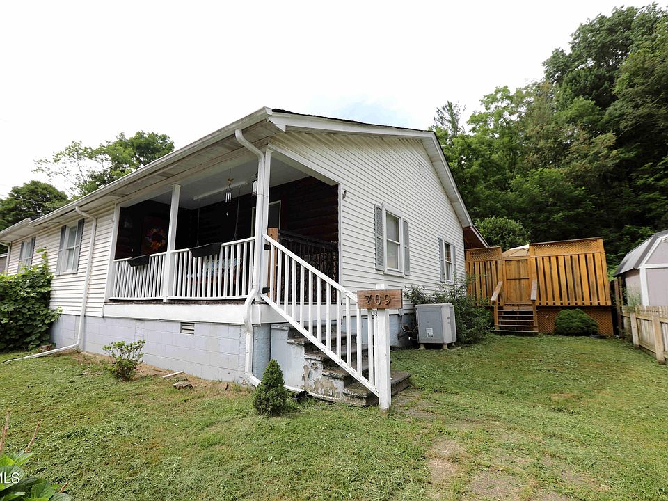 1st image of 709 Exeter Rd