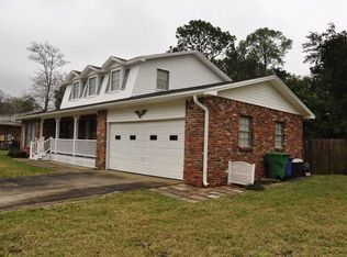 14 Maple Ave, Shalimar, FL 32579