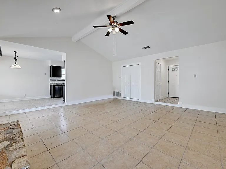 509 Greenway Dr — Photo 5