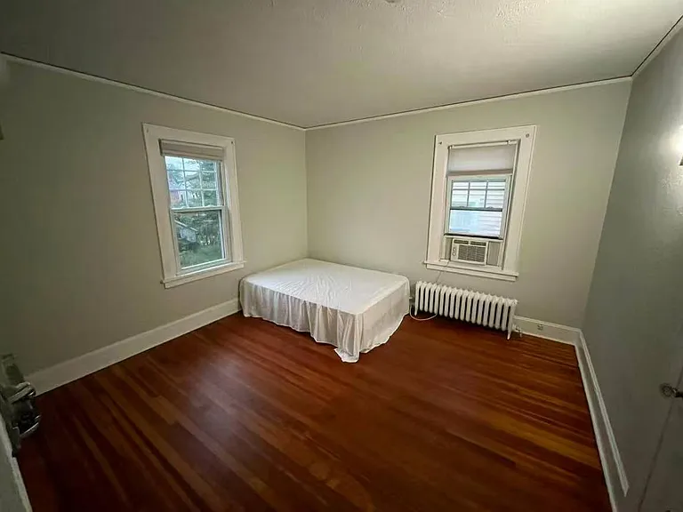 167 Grove St — Photo 1