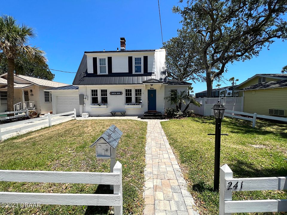 1st image of 241 Lexington Dr