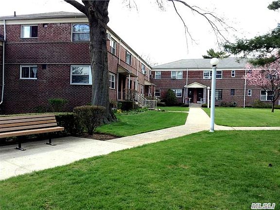 2nd image of 198-11 Dunton Ave