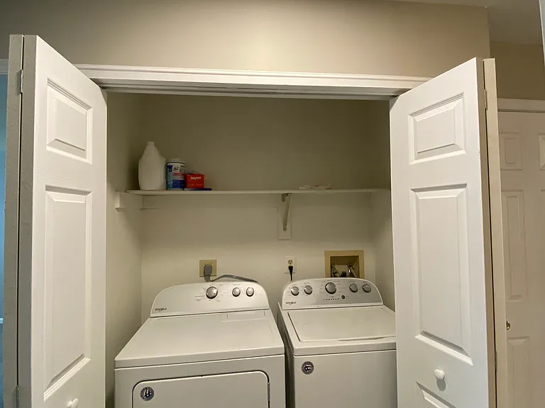 10523 Cedar Creek Dr — Photo 11